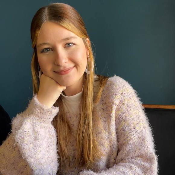 Meet your Posher, Alex - Picture 1 of 1